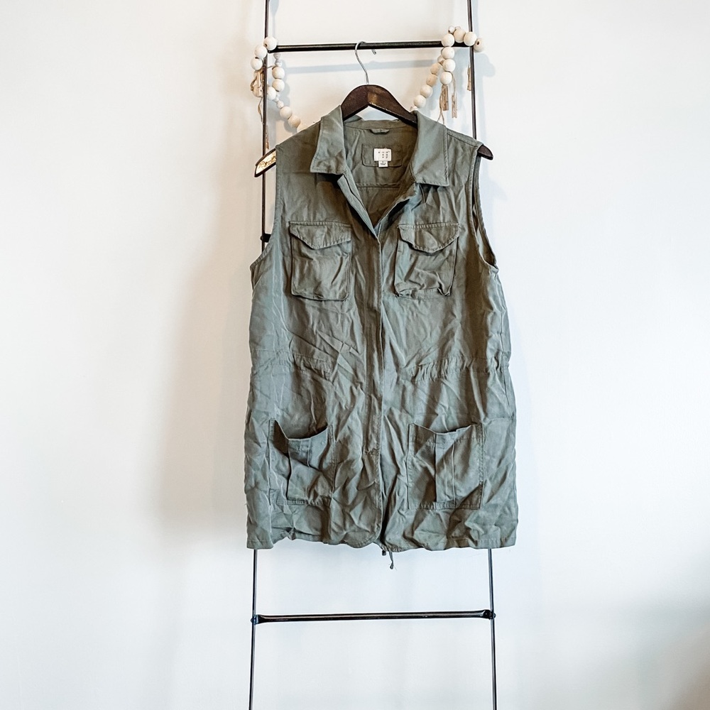 Utility Sleeveless Vest - Olive Green